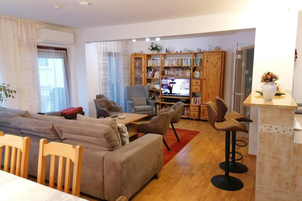 Beste Lage Im Zentrum Und Am Hofgarten 150Qm Mit Klima, 2Xbalkon, Aufzug, Familienfreundlich Μπαϊρόιτ Εξωτερικό φωτογραφία